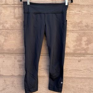 Black lululemon leggings